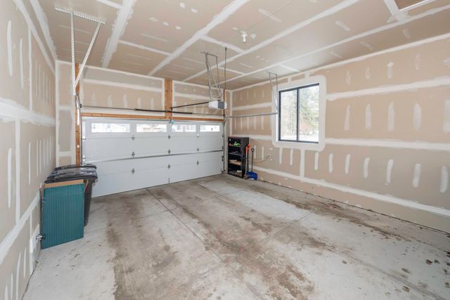 1858 Upland Drive, Ann Arbor, MI 48105