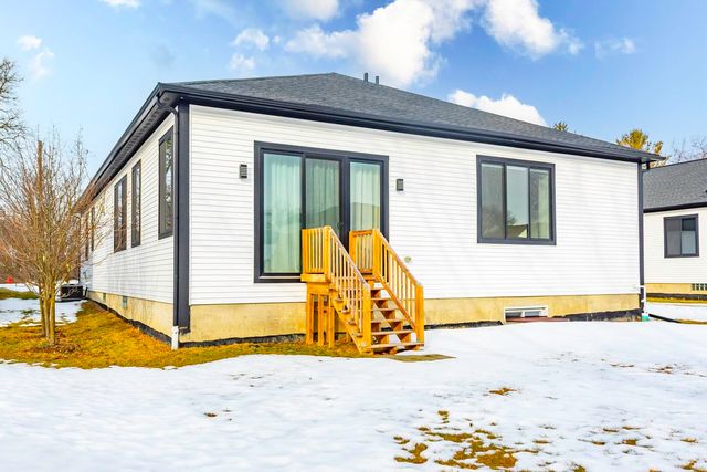 1858 Upland Drive, Ann Arbor, MI 48105