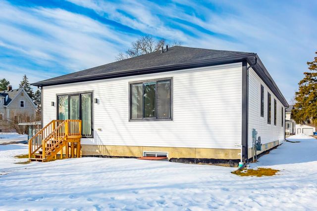 1858 Upland Drive, Ann Arbor, MI 48105