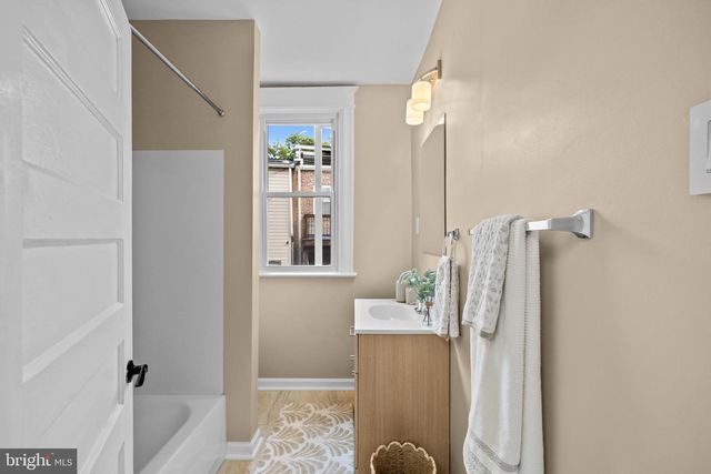 165 ADAMS ST NW, Washington, DC 20001