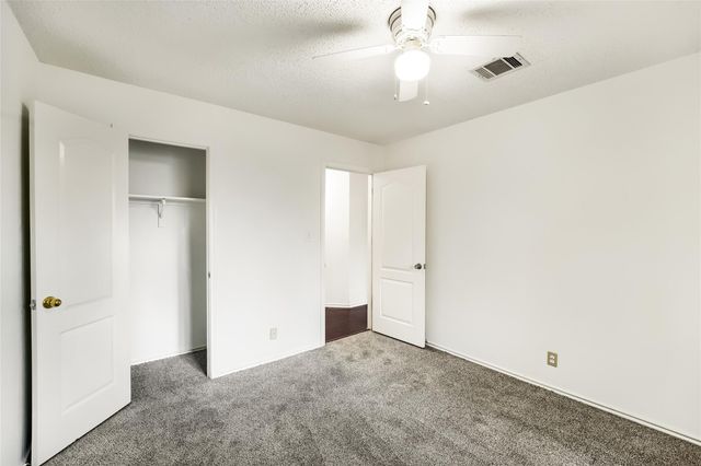 20801 Trotters LN, Pflugerville, TX 78660