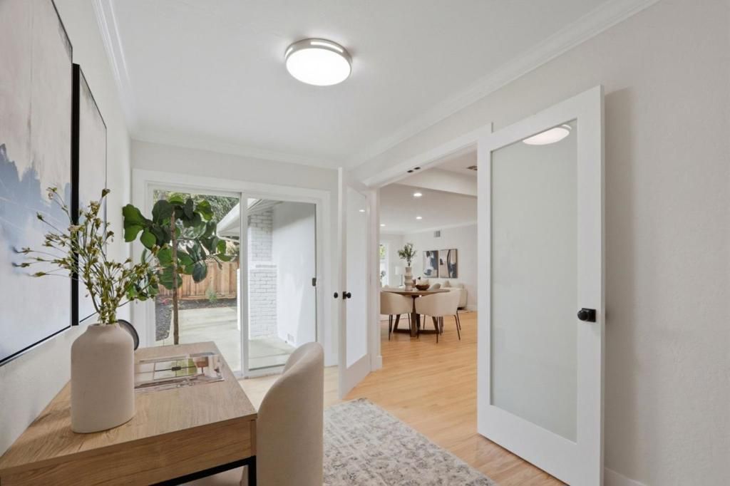 Image 18 of property listing at 1523 Lochinvar Avenue, Sunnyvale, CA 94087