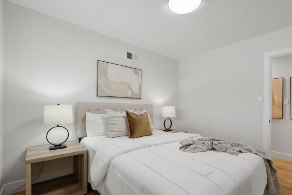 Image 20 of property listing at 1523 Lochinvar Avenue, Sunnyvale, CA 94087