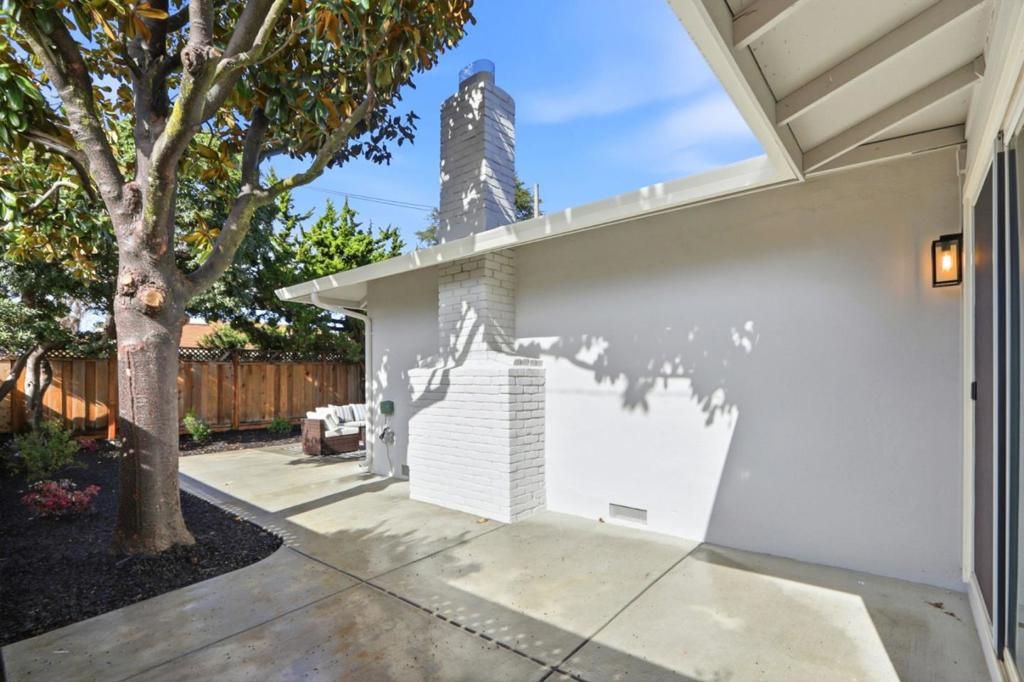 Image 36 of property listing at 1523 Lochinvar Avenue, Sunnyvale, CA 94087