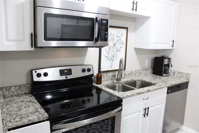 6014 CEDAR STREET NE, St Petersburg, FL 33703