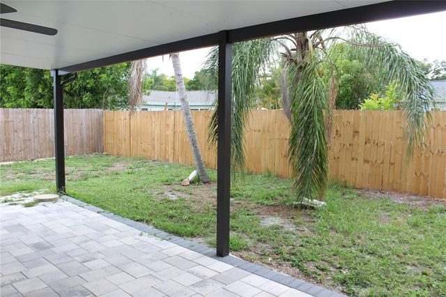 6014 CEDAR STREET NE, St Petersburg, FL 33703