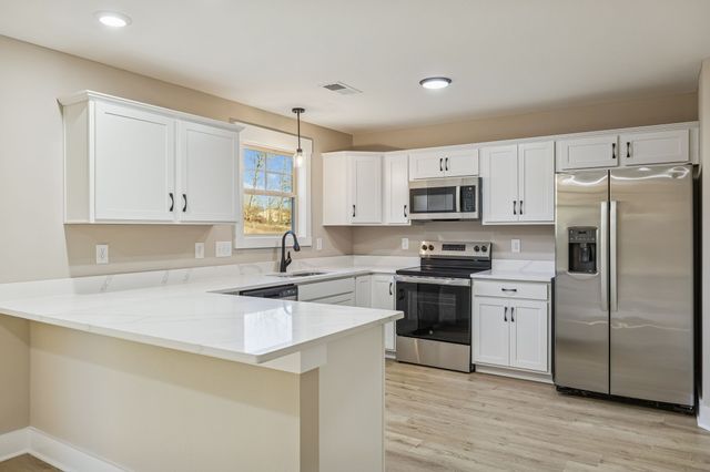 349 Hereford Farms, Clarksville, TN 37040