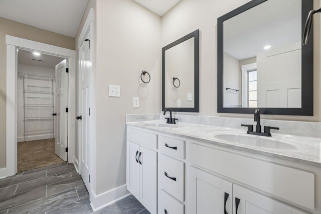 349 Hereford Farms, Clarksville, TN 37040