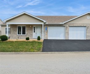 498 Sunview Circle, Derry Twp, PA 15650