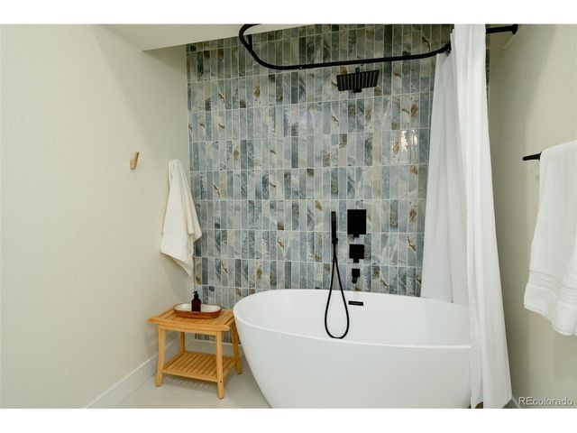 8930 Whiteclover St, Littleton, CO 80125