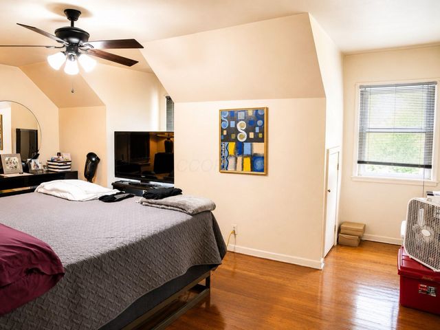 1993 Greenway Avenue N, Columbus, OH 43219