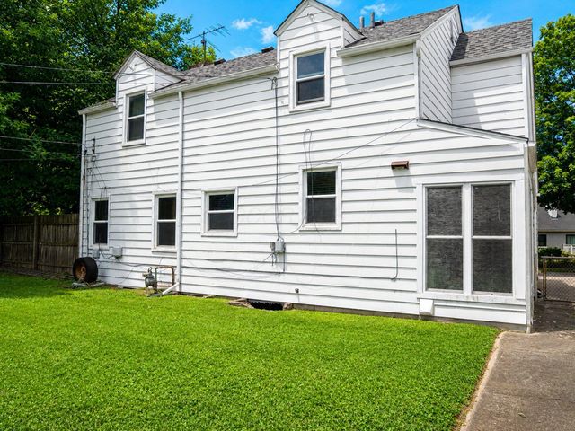 1993 Greenway Avenue N, Columbus, OH 43219