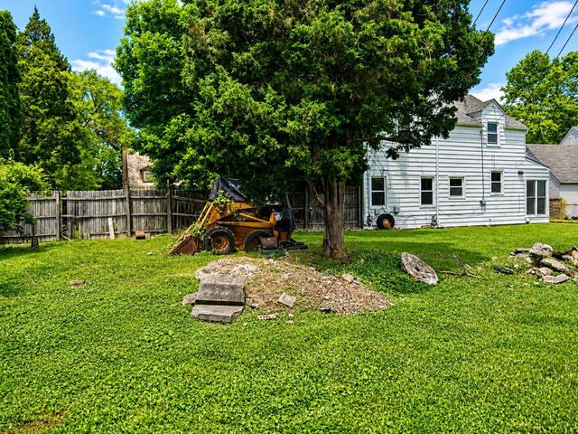 1993 Greenway Avenue N, Columbus, OH 43219