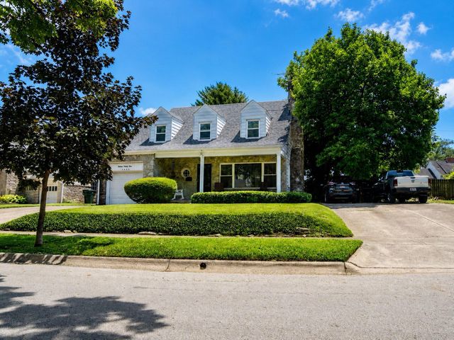 1993 Greenway Avenue N, Columbus, OH 43219