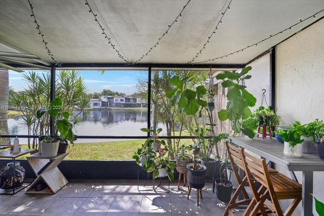 958 Mockingbird Lane 514, Plantation, FL 33324