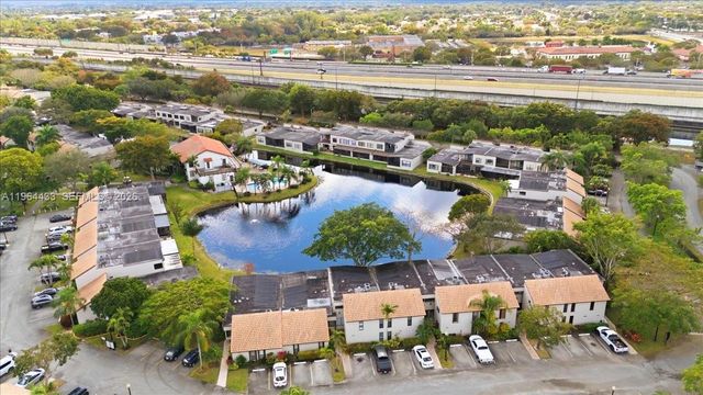 958 Mockingbird Lane 514, Plantation, FL 33324