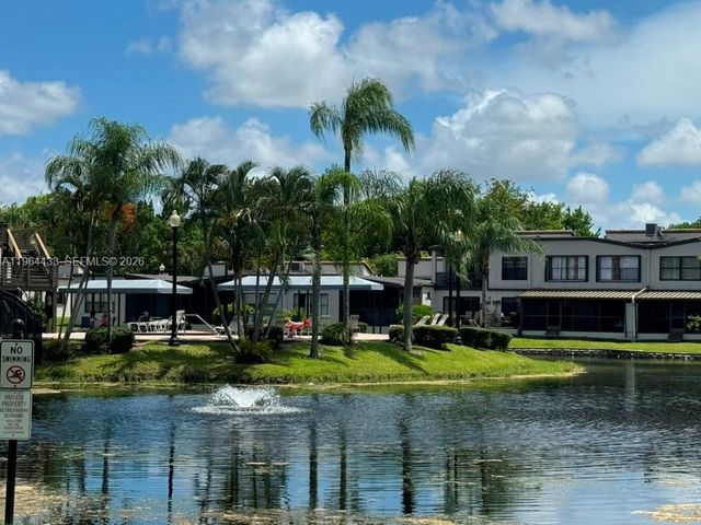 958 Mockingbird Lane 514, Plantation, FL 33324