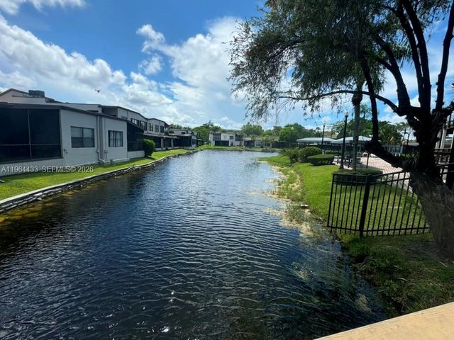 958 Mockingbird Lane 514, Plantation, FL 33324