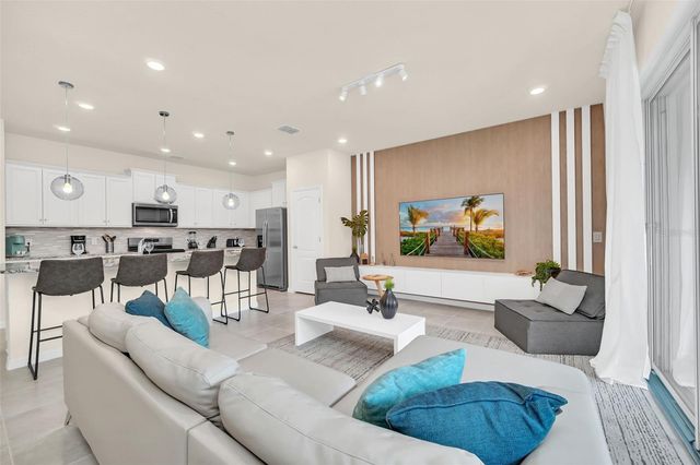 7487 OAKMOSS LOOP, Davenport, FL 33837