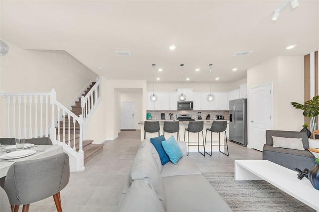 7487 OAKMOSS LOOP, Davenport, FL 33837