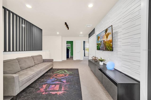 7487 OAKMOSS LOOP, Davenport, FL 33837