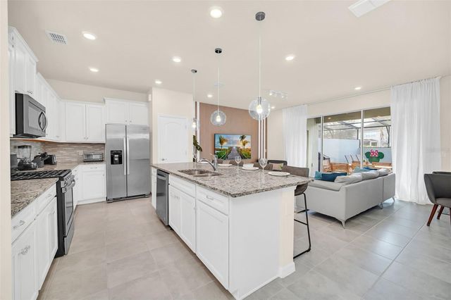 7487 OAKMOSS LOOP, Davenport, FL 33837