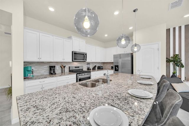 7487 OAKMOSS LOOP, Davenport, FL 33837