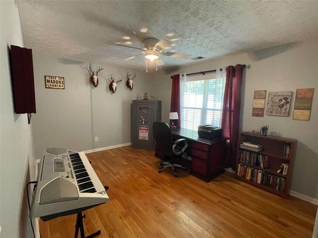587 Saddle Ridge Drive, Bethlehem, GA 30620