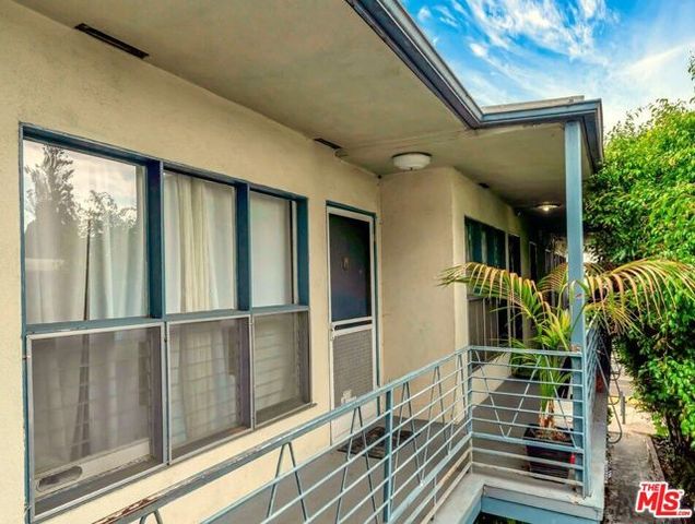 3637 S Sepulveda Boulevard, Los Angeles, CA 90034