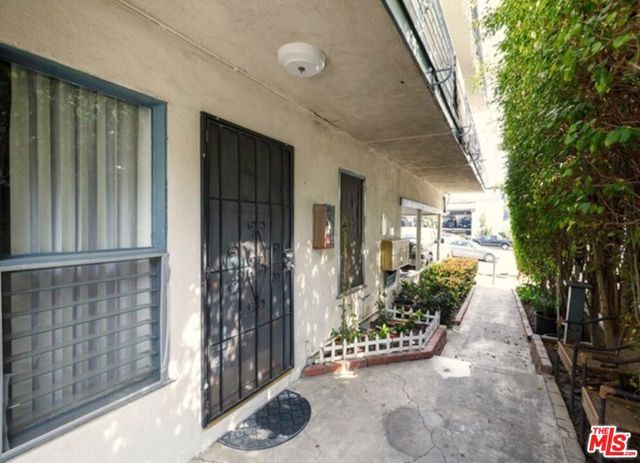 3637 S Sepulveda Boulevard, Los Angeles, CA 90034