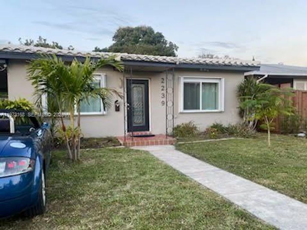 2239 Johnson St 0, Hollywood, FL 33020