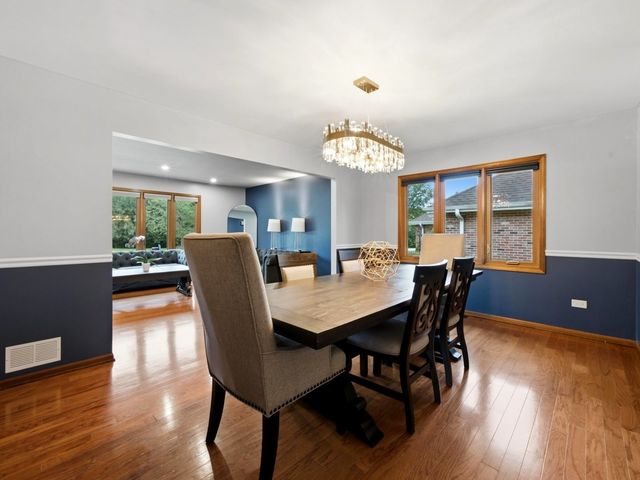 16432 Pear Avenue, Orland Park, IL 60467