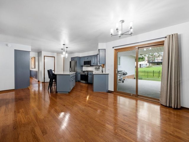 16432 Pear Avenue, Orland Park, IL 60467