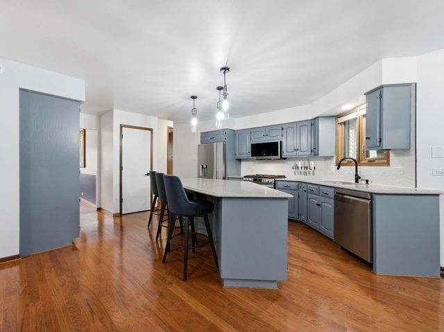 16432 Pear Avenue, Orland Park, IL 60467