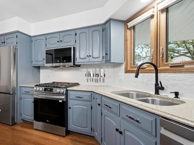 16432 Pear Avenue, Orland Park, IL 60467
