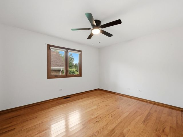 16432 Pear Avenue, Orland Park, IL 60467