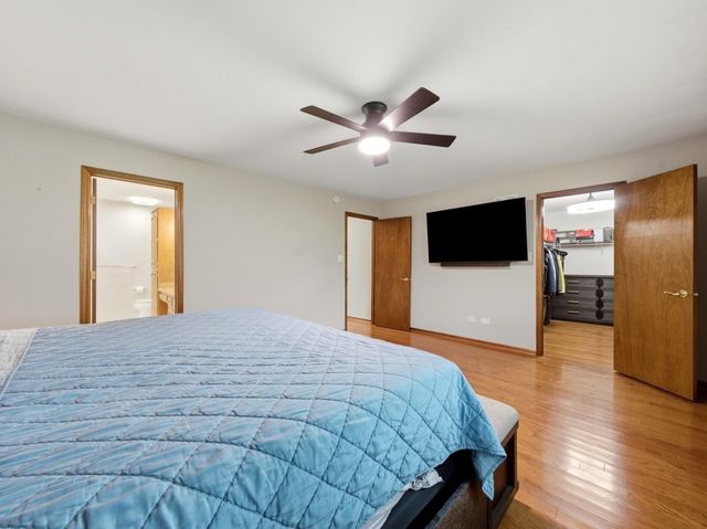 16432 Pear Avenue, Orland Park, IL 60467