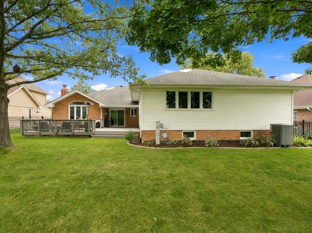 16432 Pear Avenue, Orland Park, IL 60467