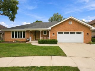 16432 Pear Avenue, Orland Park, IL 60467