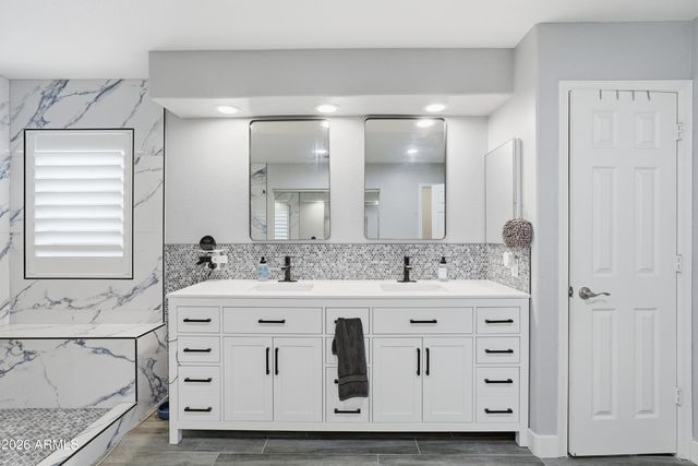 2744 E BROOKWOOD Court, Phoenix, AZ 85048