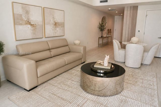 77 SE 5th Street 2414, Miami, FL 33131