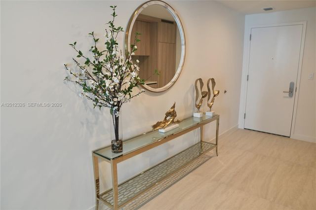 77 SE 5th Street 2414, Miami, FL 33131