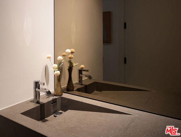 8899 Beverly Boulevard 4F, West Hollywood, CA 90048