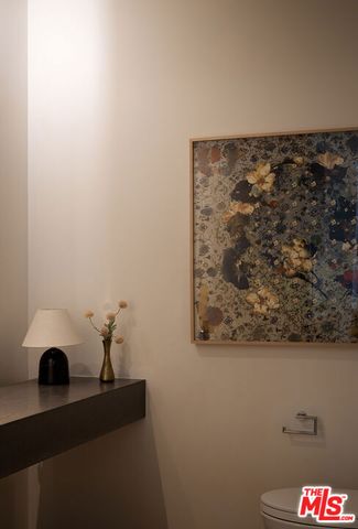 8899 Beverly Boulevard 4F, West Hollywood, CA 90048