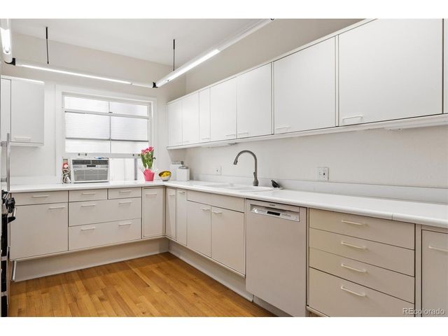 1515 E 9th Ave 302, Denver, CO 80218