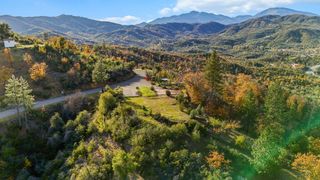 15778 Highland Circle, Redding, CA 96001