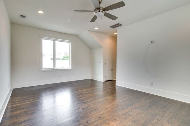 800 13th Ave, S, Nashville, TN 37203