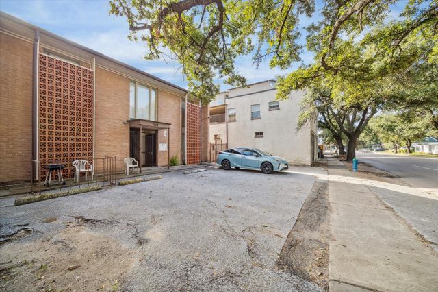 1520 Yale Street 23, Houston, TX 77008