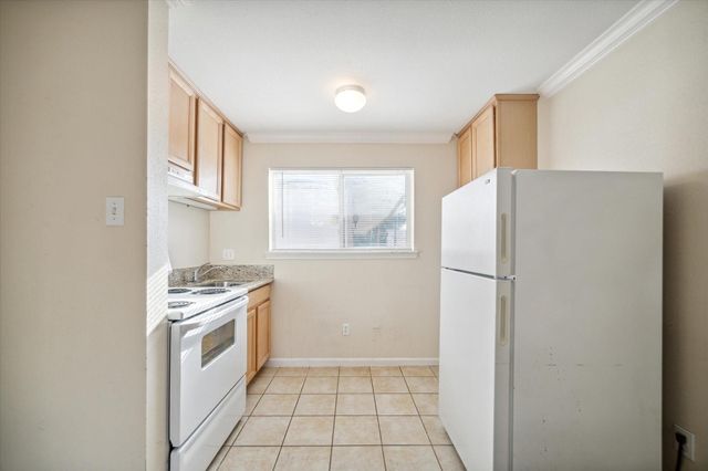 1520 Yale Street 23, Houston, TX 77008