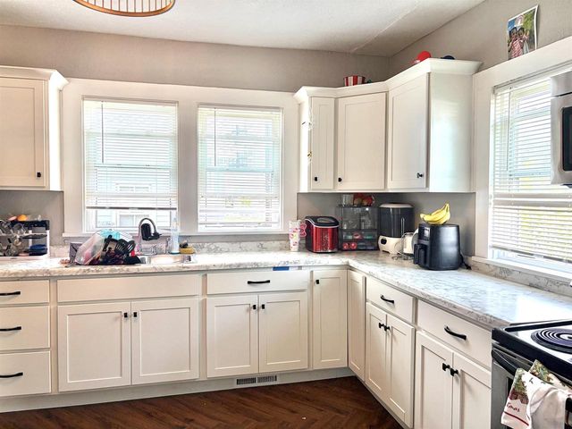 504 CEAPE AVENUE, Oshkosh, WI 54901